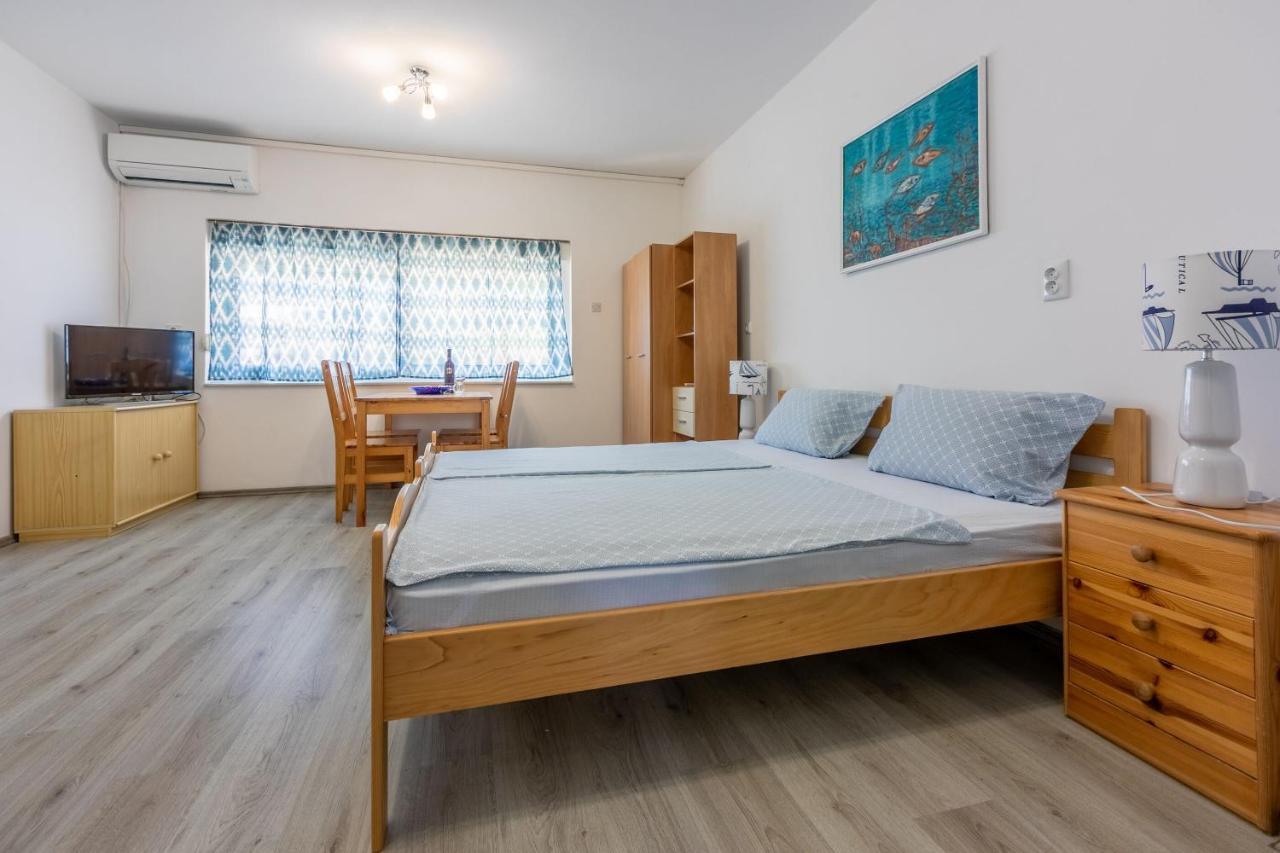 Apartments Ratko Jadranovo Exterior foto